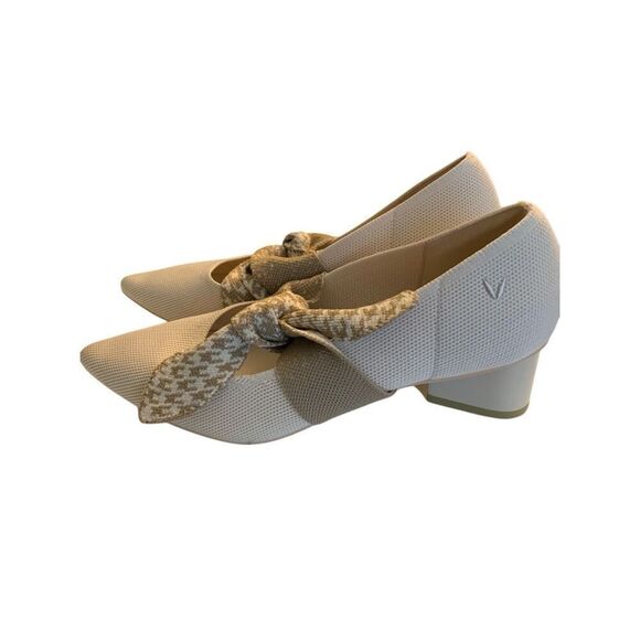 Vivaia Pointed-Toe Mary Jane Heels women's size 38 7.5 - Picture 5 of 10